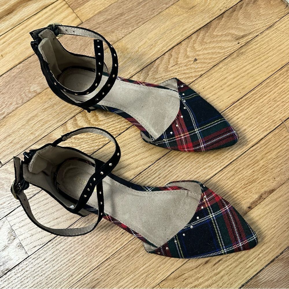 Old Navy size 6 red plaid flats